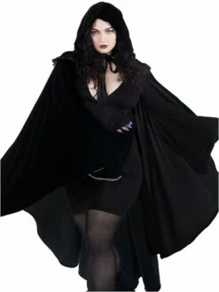 Cape Velours KILLSTAR 'annora' -Vêtements Gothiques Boutique annora velvet cape 2 1 900