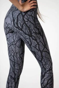 Leggings KILLSTAR 'Astral Night' -Vêtements Gothiques Boutique astral night leggings w c x1600 900