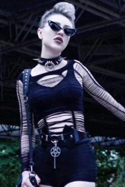 Haut Destroy KILLSTAR 'buried Alive' 7 Haut Destroy KILLSTAR 'buried Alive' -Vêtements Gothiques Boutique buried alive top 12d1de55 b3bf 463e a7ff 263e2cf38484 x1600 900