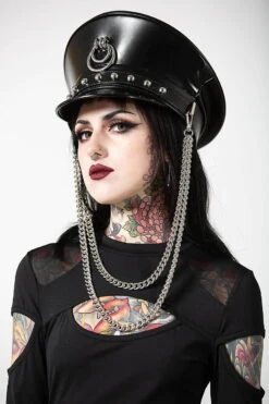 Casquette Néo Goth KILLSTAR 'rétrograde' -Vêtements Gothiques Boutique retrograde chain cap w e x1600 900